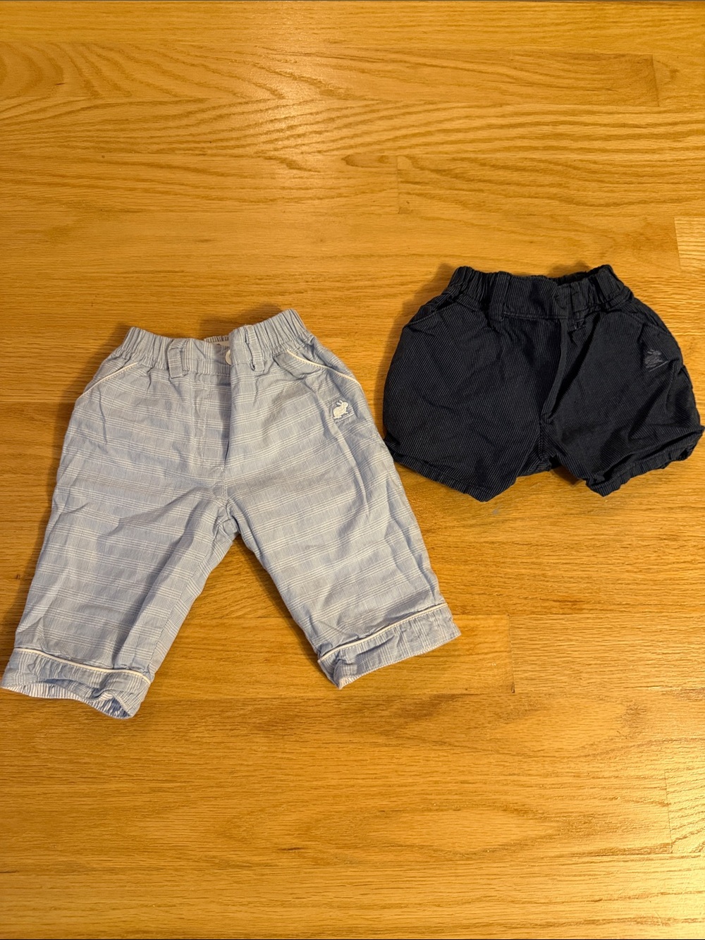 BabyCottons infant boys 2 pc reversible pant and short set.  3 months